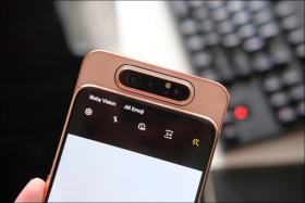 Mở hộp Samsung Galaxy A80: Màn hình vô cực hoàn toàn, camera trượt xoay